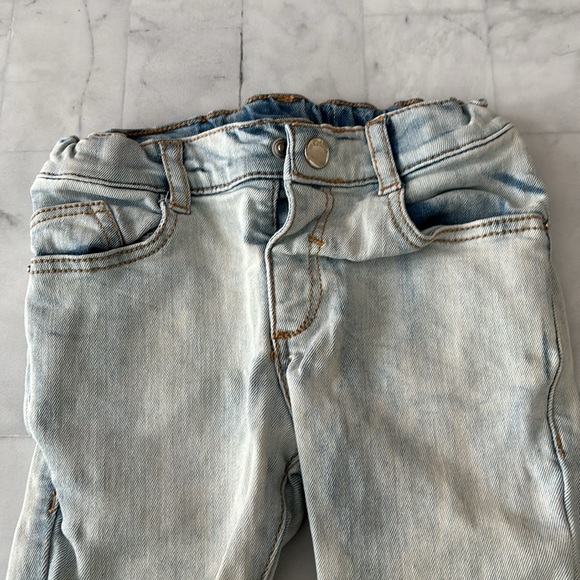 Mayoral Little Girls Light Blue Floral Lace Jeans (24M) - Picture 4 of 9